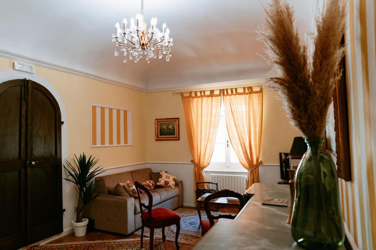 La Foresteria Di Palazzo Picedi Benettini サルツァーナ エクステリア 写真