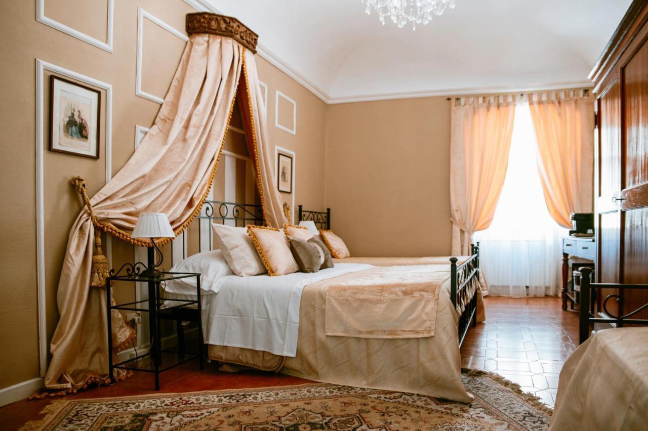 La Foresteria Di Palazzo Picedi Benettini サルツァーナ エクステリア 写真