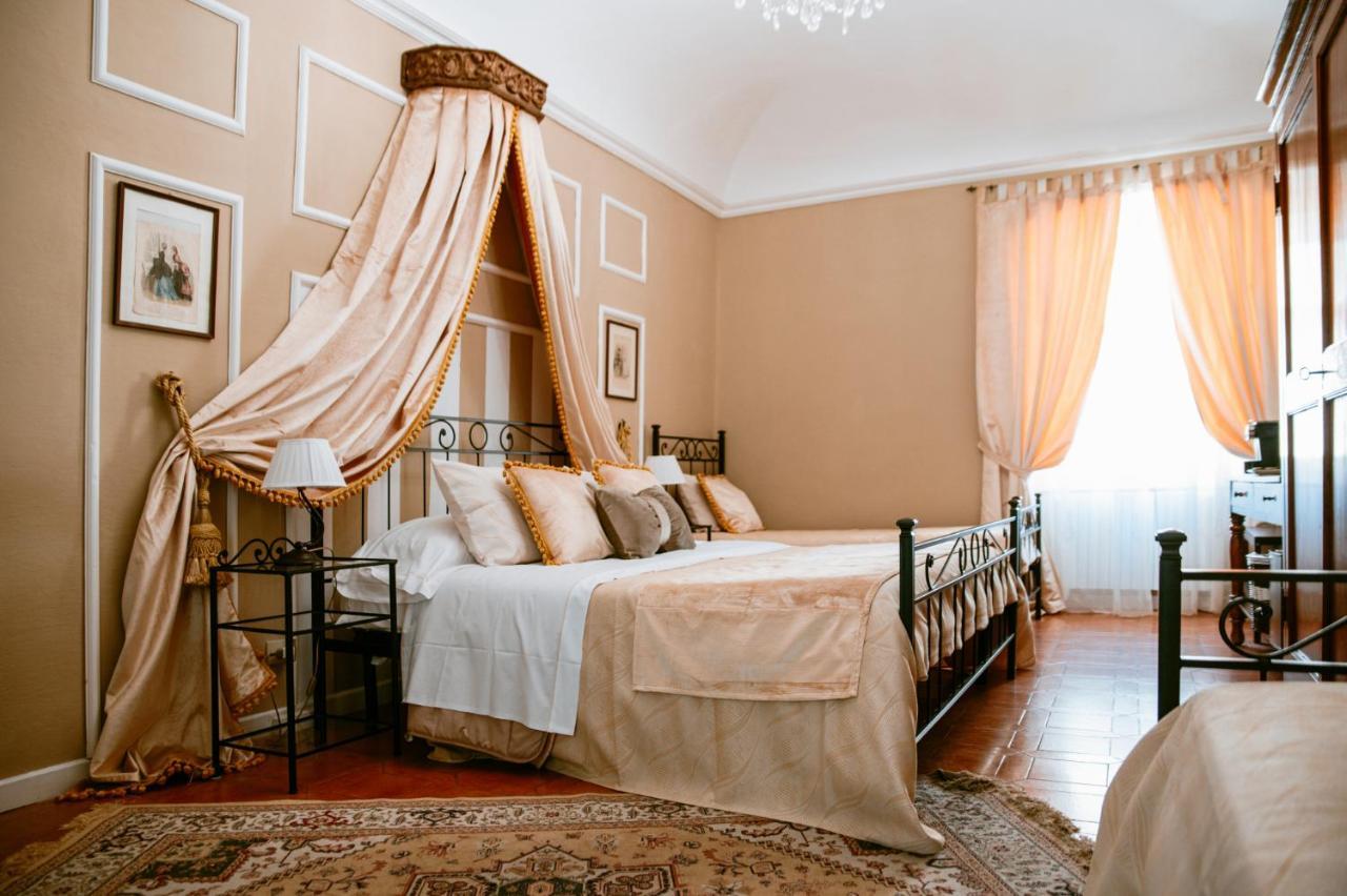 La Foresteria Di Palazzo Picedi Benettini サルツァーナ エクステリア 写真