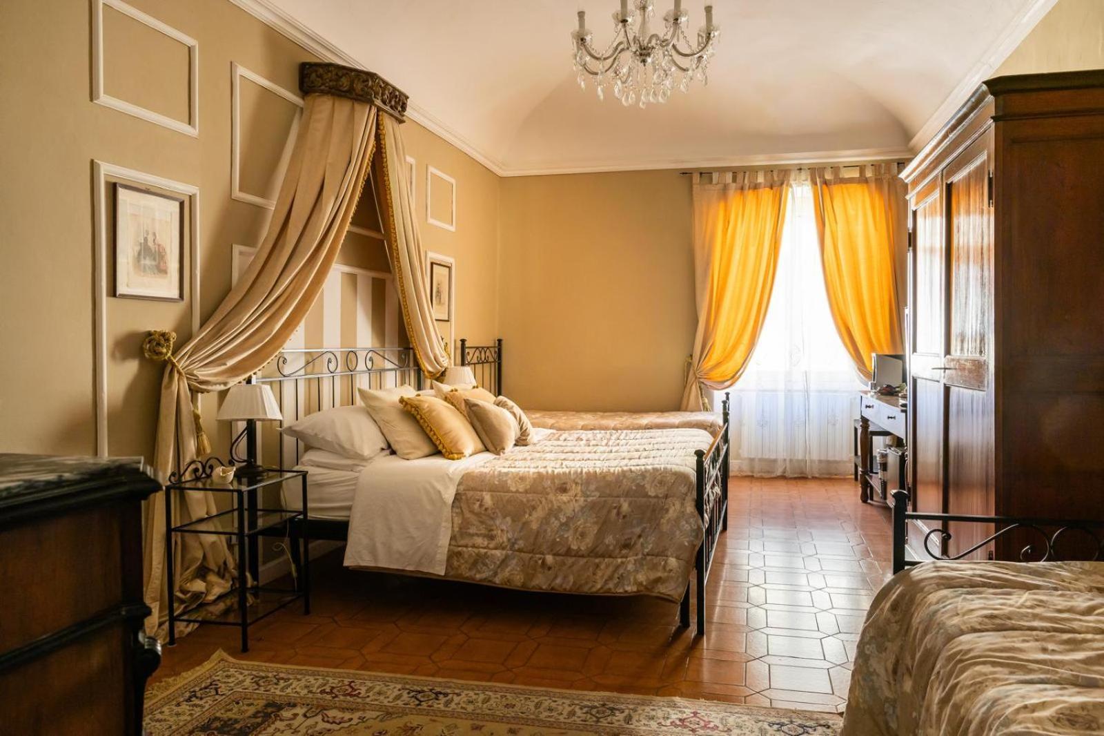 La Foresteria Di Palazzo Picedi Benettini サルツァーナ エクステリア 写真