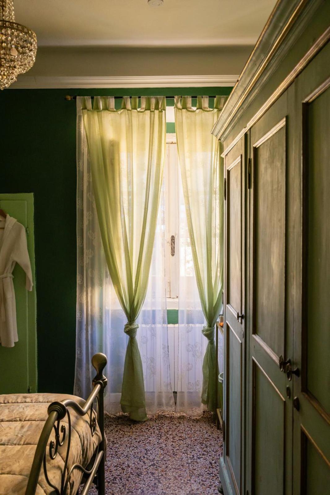 La Foresteria Di Palazzo Picedi Benettini サルツァーナ エクステリア 写真