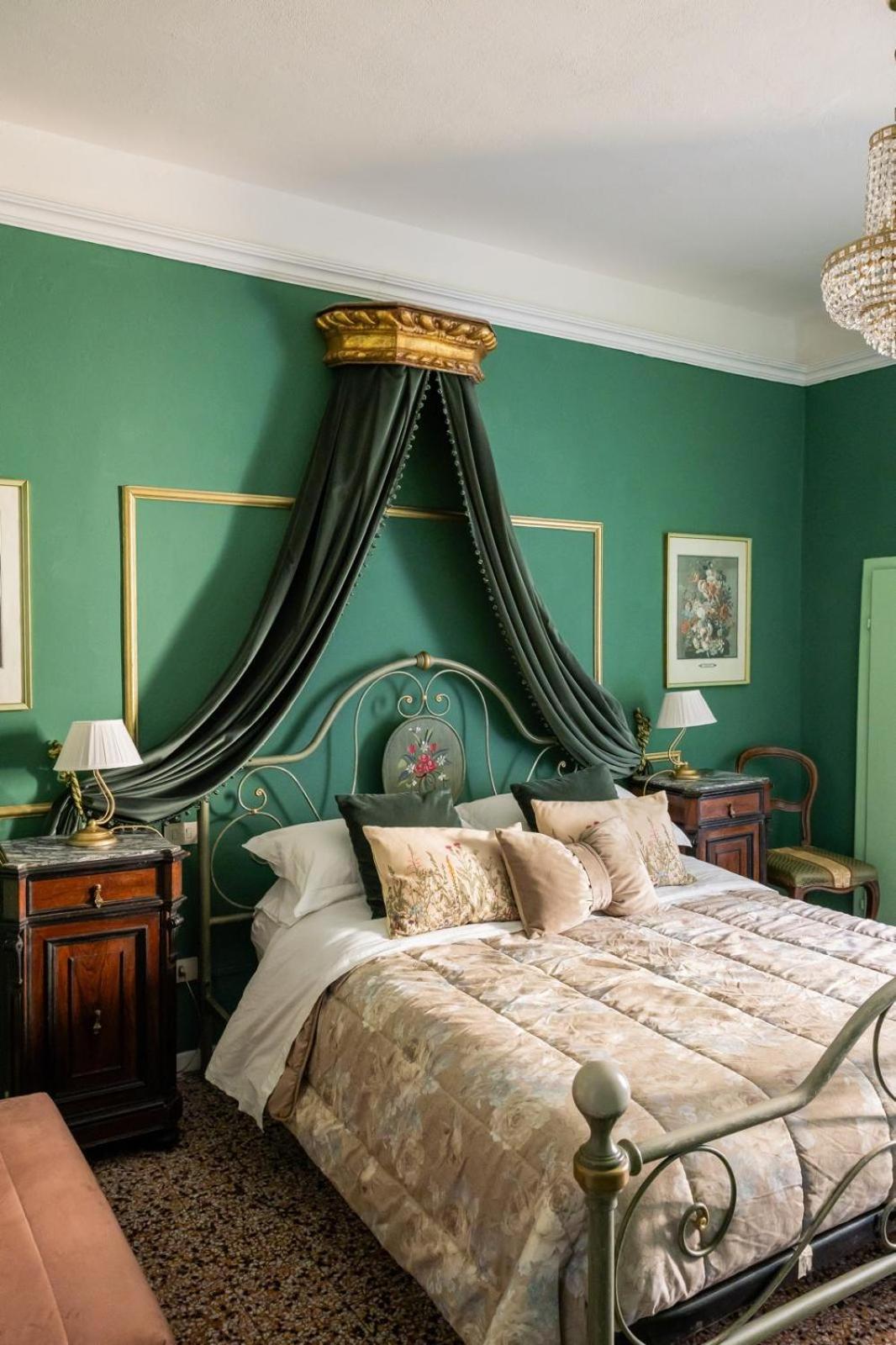 La Foresteria Di Palazzo Picedi Benettini サルツァーナ エクステリア 写真